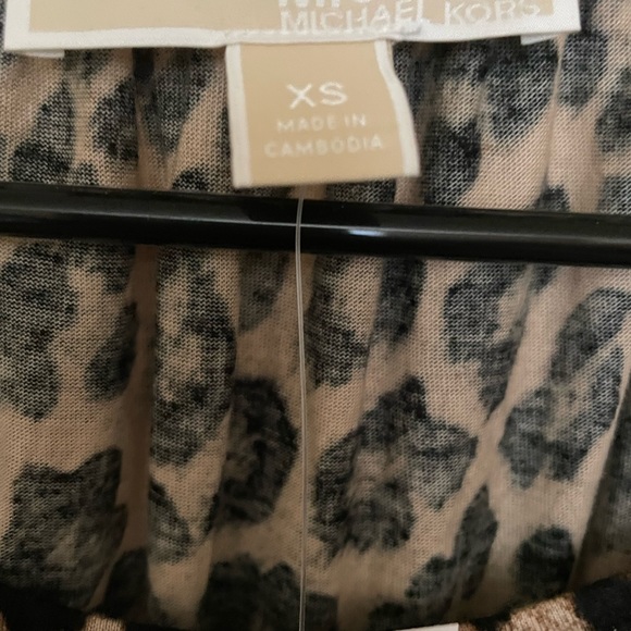 Michael Kors top XS animal print NWT - Picture 3 of 4